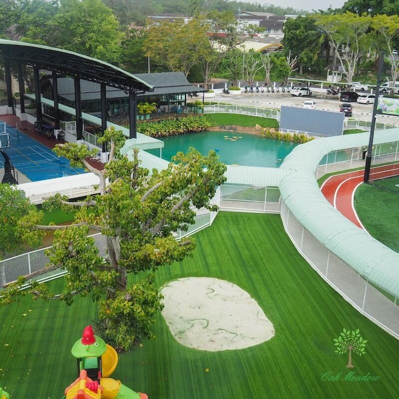 Oak Meadow International School